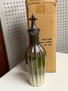 Home Interiors Green Ombre Ceramic Accent Bottle with Fleur-de-Lis finial